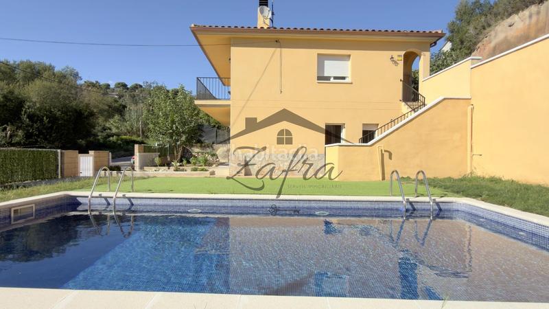 Foto 1f1e2481-e4ba-4911-a89f-24d6d362f4d1. House with parking pool in Aiguaviva Parc Vidreres