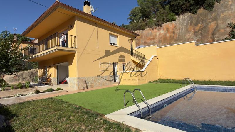 Foto cd471bd2-34d7-4fd7-8ff0-dcc98cdeb707. House with parking pool in Aiguaviva Parc Vidreres