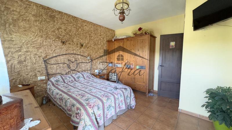 Foto 681c8c8b-76d5-4d88-a5b7-0be73079c1e7. Maison avec chauffage parking dans Residencial Park Maçanet de la Selva