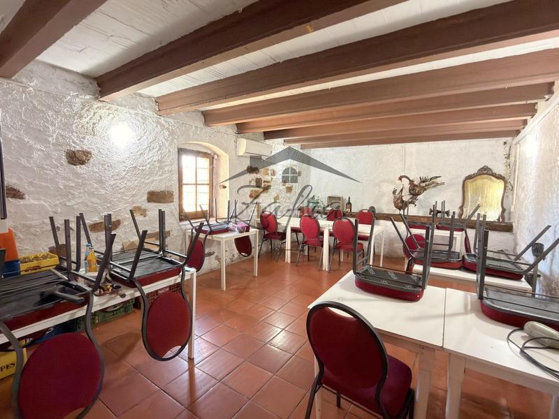 Foto 20a2b238-0b3d-4a6b-8b7b-ffcf1d812587. Masía en carrer Sils 6 masia del 1800 en Sils