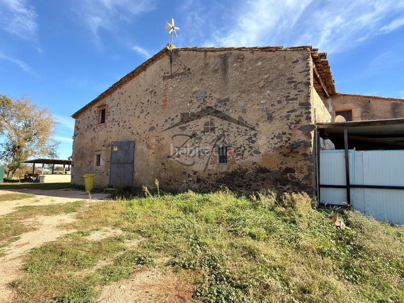 Foto 82348a99-e39e-465e-b9af-c4c0a0690e0b. Masía en carrer Sils 6 masia del 1800 en Sils