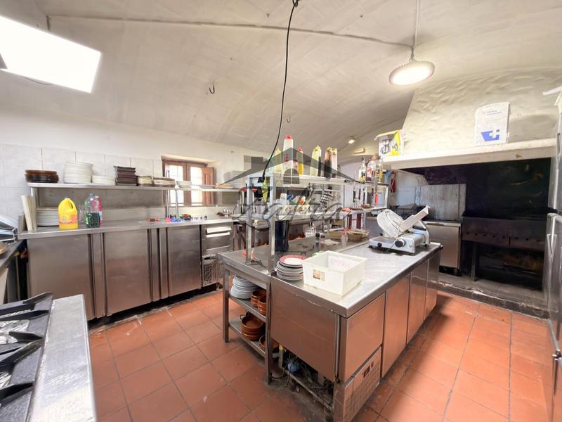 Foto d05f39ad-b306-473d-8abe-46ac056f9d12. Masía en carrer Sils 6 masia del 1800 en Sils