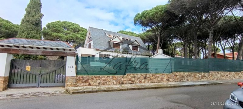 Foto 05f59fcc-f86a-4202-9e72-11c66776a994. Casa amb aparcament a Centre Vidreres