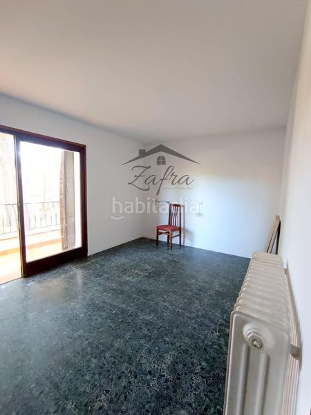 Foto 78f14453-ff81-4dc7-81fa-a4572588a597. Casa amb aparcament a Centre Vidreres