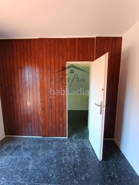 Foto a2ebdfea-37eb-4f7c-b4b7-ea127b4e5817. Casa amb aparcament a Centre Vidreres