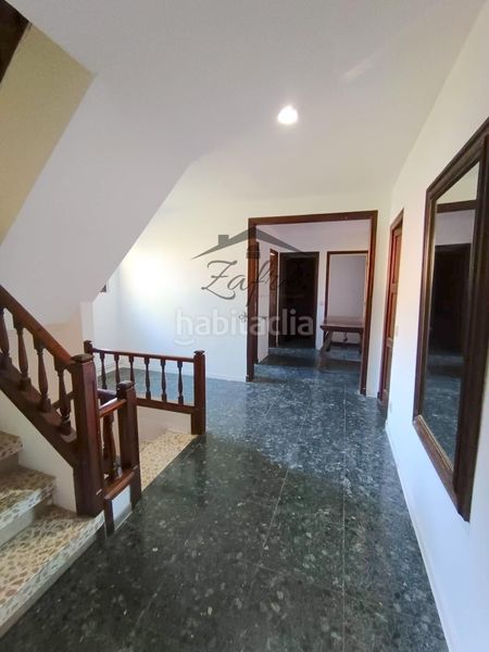 Foto cf9b0da3-73e6-449a-90ce-37f1e6af5650. Casa amb aparcament a Centre Vidreres