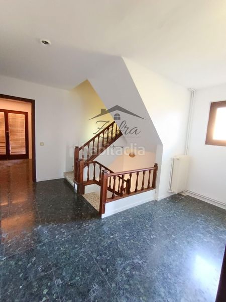 Foto e81e9d84-8cf5-4c73-bdac-ffe6cc5a85a7. Casa amb aparcament a Centre Vidreres