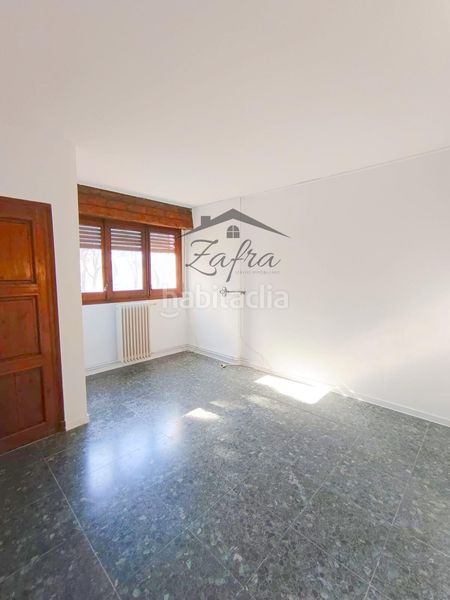 Foto fc238691-e412-4345-bf1d-5da1aed41544. Casa amb aparcament a Centre Vidreres