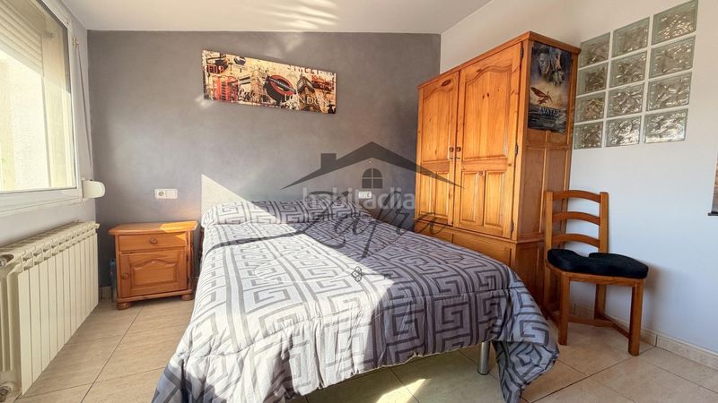 Foto 1d9568f5-b1bb-45ec-9f2f-296cdfc29ad7. Casa adossada amb calefacció aparcament a Centre Vidreres