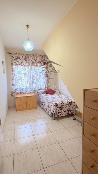 Foto 2f4f6da0-8bfe-4862-a162-7da2102a2bd1. Casa adossada amb calefacció aparcament a Centre Vidreres