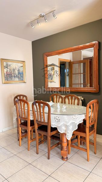 Foto adf9f78a-bc3f-4876-874f-5afc9f7b4597. Casa adossada amb calefacció aparcament a Centre Vidreres