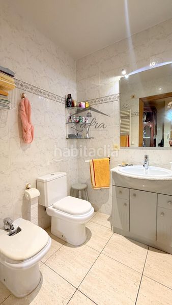 Foto dace5edf-8651-49ef-82be-085df24b0936. Casa adossada amb calefacció aparcament a Centre Vidreres