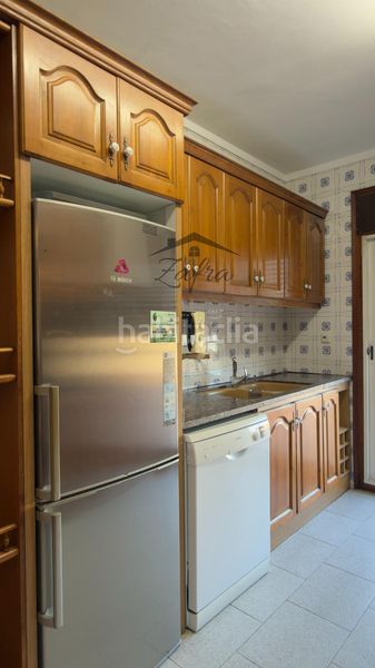Foto 05d3db7e-6357-4ef8-b992-91df75144736. Casa adossada amb calefacció aparcament a Centre Vidreres