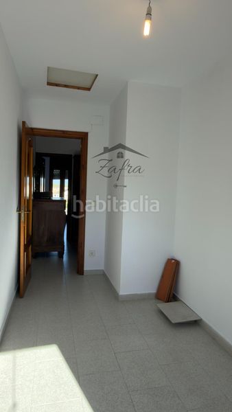 Foto 733ec579-2b38-4e2c-b48b-886b7fb470b5. Casa adossada amb calefacció aparcament a Centre Vidreres