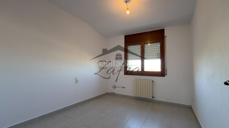 Foto cd7b781b-e481-4548-b3a4-7fe58fb5fa9a. Casa adossada amb calefacció aparcament a Centre Vidreres