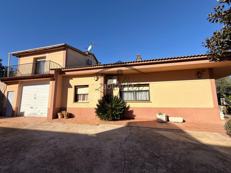 Foto f1362b07-c8c1-4287-aa7d-543494fc008b. Casa amb calefacció aparcament piscina a Residencial Park Maçanet de la Selva