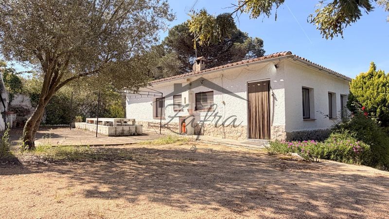 Foto 02a7d18d-fbfe-42e0-b0de-bc892dd07944. Casa amb calefacció aparcament piscina a Montbarbat Maçanet de la Selva
