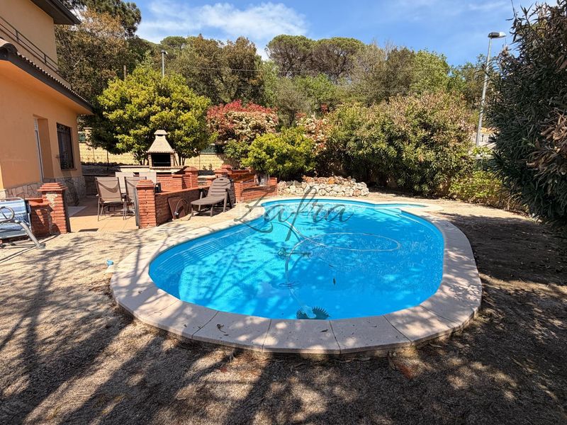 Foto 3d72dae5-d431-43fc-bcea-ff2880f31277. Casa amb aparcament piscina a Terrafortuna - Puig Ventós Vidreres