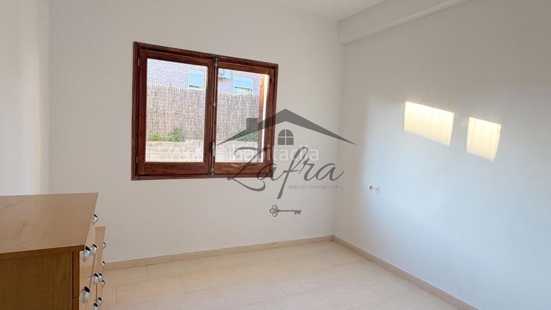 Foto 6d45b0fe-f843-43bb-9399-38333aecd4d4. Casa amb calefacció aparcament a Centre Vidreres