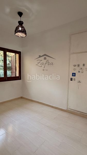 Foto 75ae1e92-787b-44fe-bfbb-24238d563cce. Casa amb calefacció aparcament a Centre Vidreres