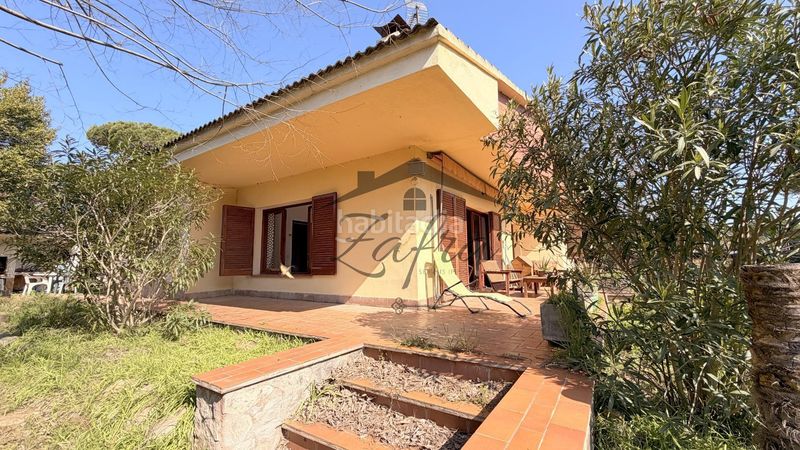 Foto a8494189-4e2d-421a-83ca-3d91b72f1663. Casa amb calefacció aparcament a Centre Vidreres