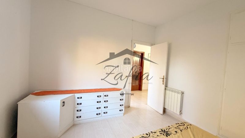 Foto d10a7708-660f-4a6a-a48f-83354999bbb5. Casa amb calefacció aparcament a Centre Vidreres