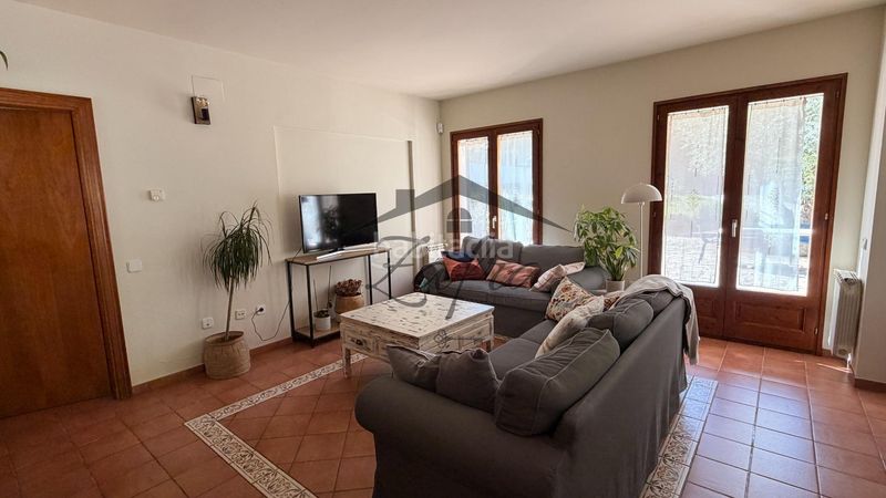 Foto 2bb9495a-977e-4dd1-94a2-3bc1db6dbdbc. Casa amb aparcament piscina a Caldes de Malavella