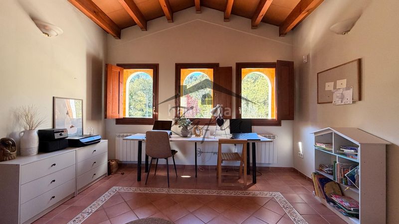 Foto d9428c5d-6878-470e-a1dd-6118974c136f. Casa amb aparcament piscina a Caldes de Malavella