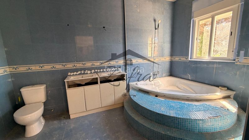 Foto cb8ab81d-f09a-4d7e-9d51-f08a6aed1924. Casa amb calefacció aparcament piscina a La Goba Vidreres