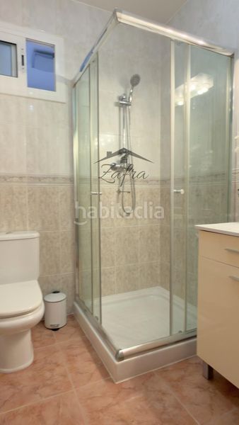 Foto e07f106f-61c7-44b1-834f-8145264fbc5c. Casa amb calefacció aparcament piscina a Centre Vidreres