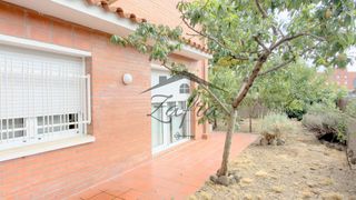 Casa adossada a Carrer Narcís Roca i Farreras