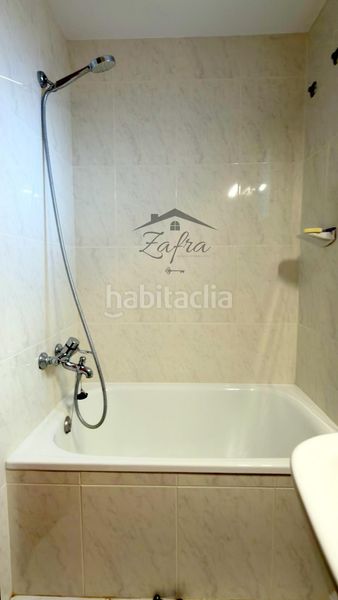 Foto 4526d600-4592-4841-9b82-49d23c2d1661. Casa adossada amb calefacció aparcament a Fontajau - Sant Ponç Girona