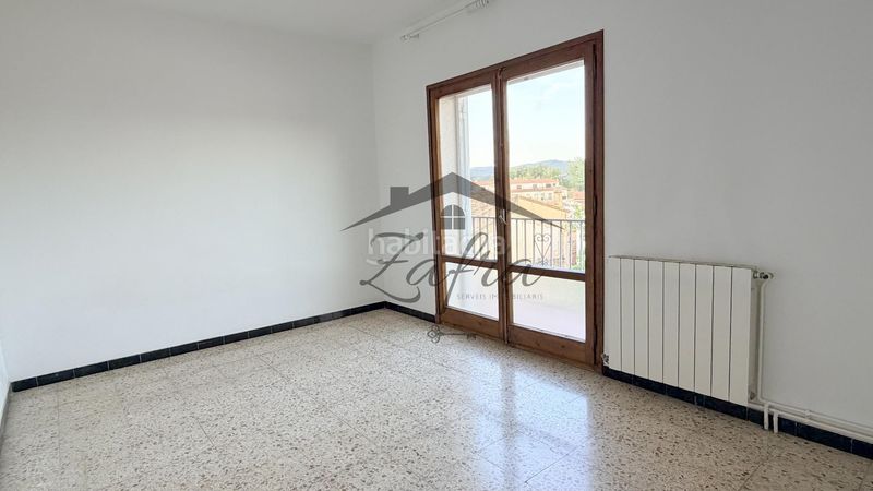 Foto ac8e6fd0-e273-478b-bdf7-4b46539fee4c. Casa amb calefacció aparcament a Centre Vidreres
