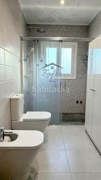 Foto ce48d52b-8c80-4e2d-a4c4-8af68529c42b. Casa amb calefacció aparcament a Centre Vidreres