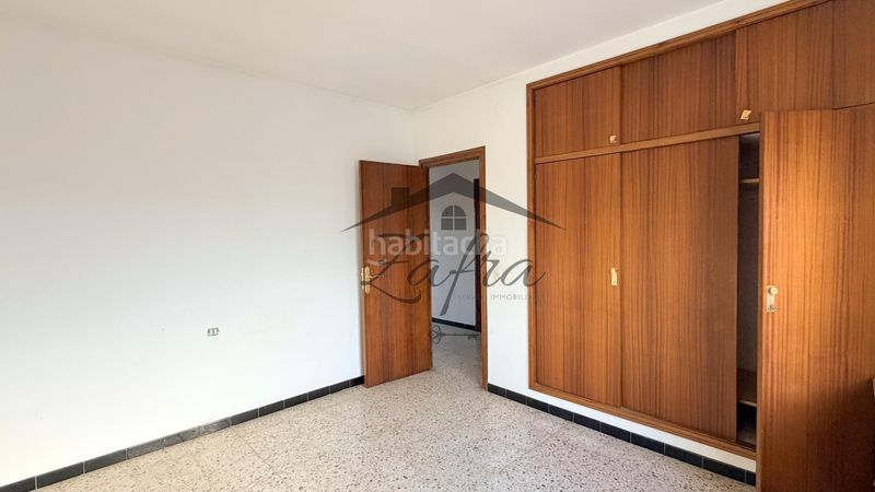 Foto dc50341b-80c4-4cde-9e42-2c146e0c0201. Casa amb calefacció aparcament a Centre Vidreres
