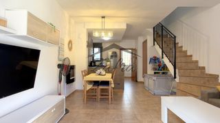 Casa adossada a Carrer Carrer Avellaner