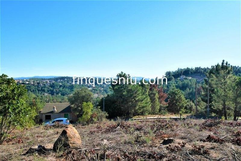 Foto a1670541-83e2-42c0-80f5-5904eb20b207. Residential plot in avinguda de argimont 12 in Riudarenes