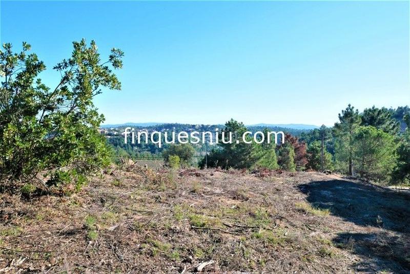 Foto b4ffd8de-a946-496d-b0a4-ea9f3a4623ed. Residential plot in avinguda de argimont 12 in Riudarenes
