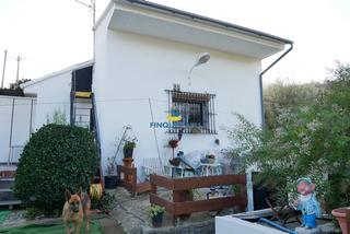 Xalet a Carrer de can avellaneda 16. Casa en urbanización en plena naturaleza