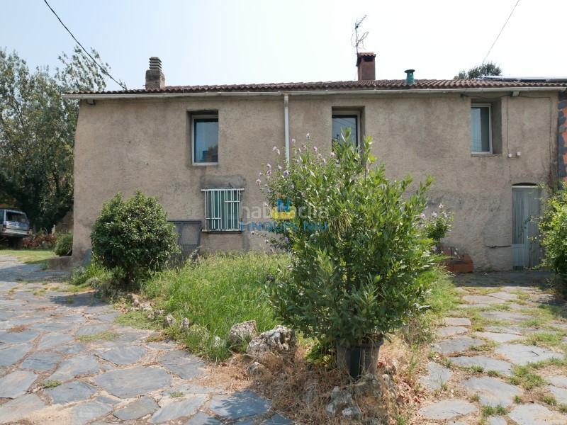 Foto d01b3fda-af41-46fd-840a-5d441dd420ce. Chalet en carrer del freixe 5 te gustaría vivir en una masiá con la comodidad de tenerlo todo a mano, pues esta es tu oportunidad. en Sils