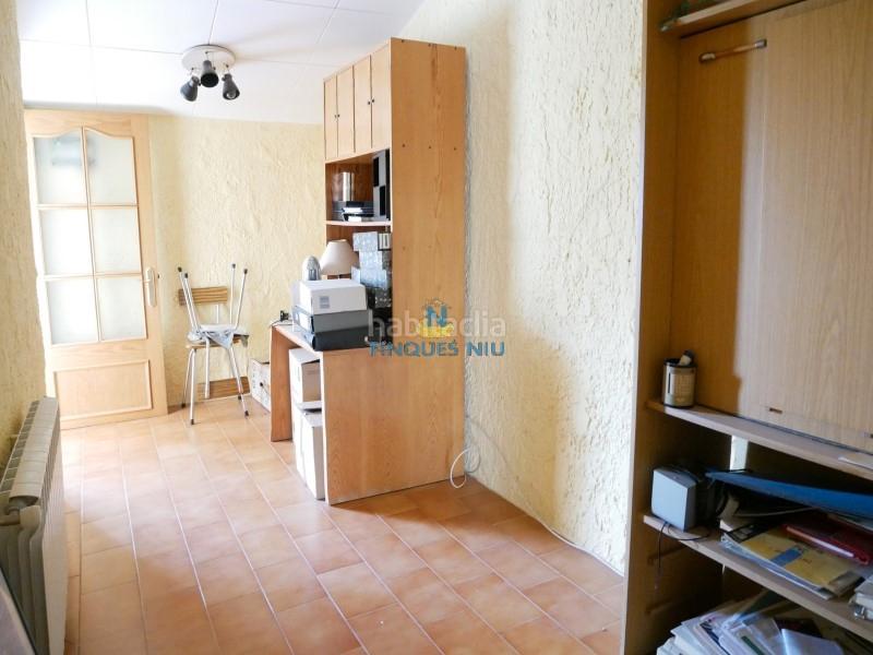 Foto fb9050f5-a536-4465-95d3-69d7956f7bfd. Chalet en carrer del freixe 5 te gustaría vivir en una masiá con la comodidad de tenerlo todo a mano, pues esta es tu oportunidad. en Sils