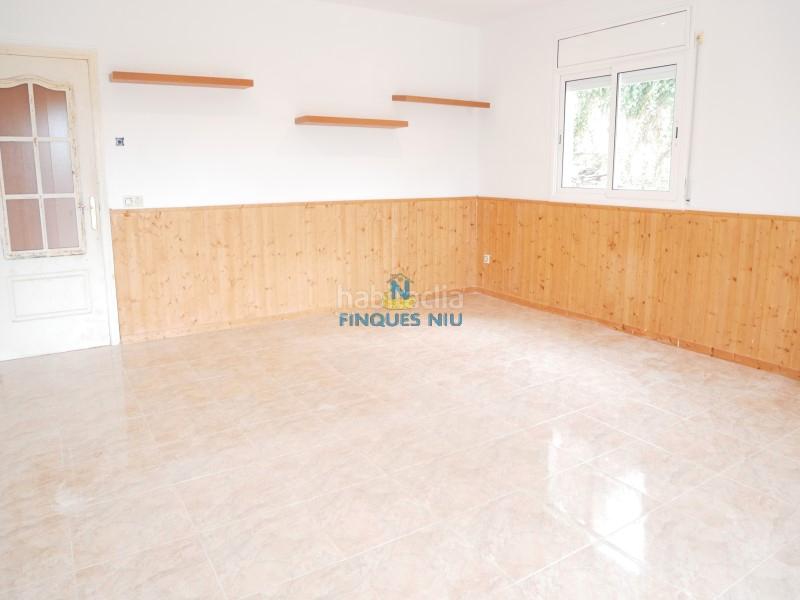 Foto 37114764-986d-49d5-9749-7eba0260aa5e. Casa a carrer tulipà 4 a Aiguaviva Parc Vidreres