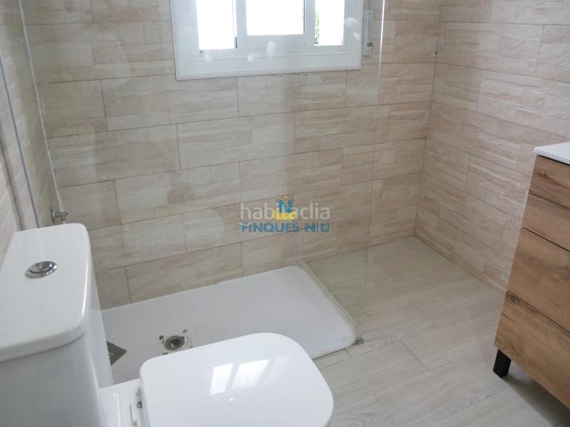 Foto 5045f99e-9804-4bc2-9d46-d497052c2909. Casa a carrer tulipà 4 a Aiguaviva Parc Vidreres