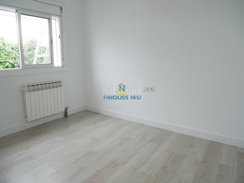 Foto aacd1c39-b463-4f56-9bcf-cf162c7d3d79. Casa a carrer tulipà 4 a Aiguaviva Parc Vidreres