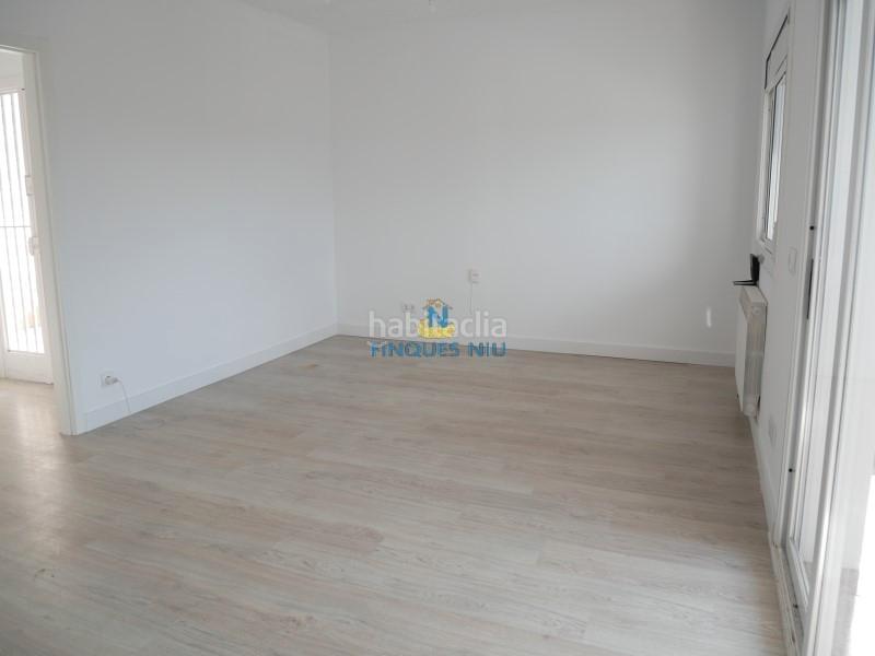 Foto add03fca-fde1-4745-a3ed-dd8b50dd73a2. Casa a carrer tulipà 4 a Aiguaviva Parc Vidreres