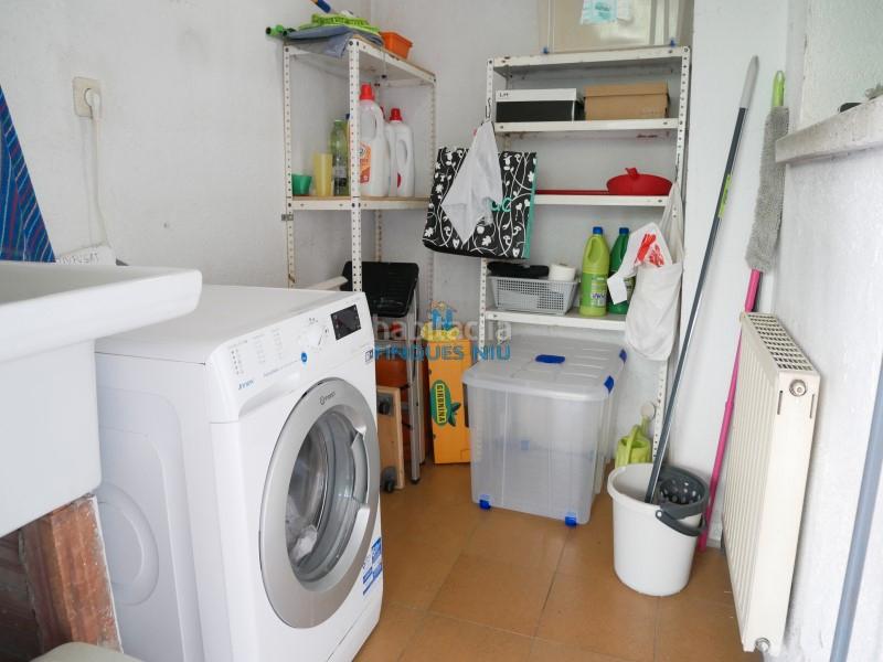 Foto 11a12156-b110-4f47-9d7e-feae55765b3b. Xalet amb xemeneia aparcament a Maçanet de la Selva poble Maçanet de la Selva