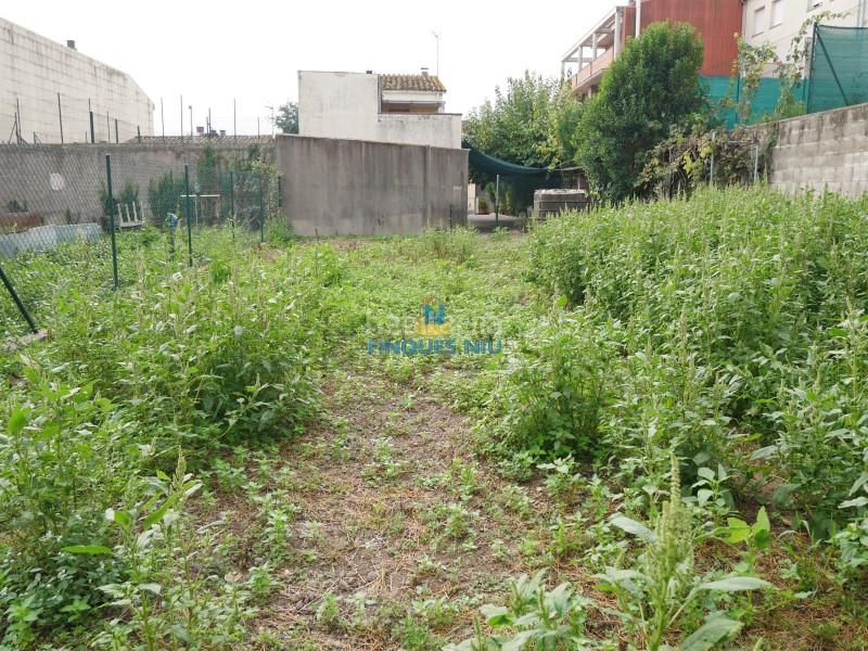 Foto 16e16841-36f2-4430-ad16-3dfcc055c1ba. Xalet amb xemeneia aparcament a Maçanet de la Selva poble Maçanet de la Selva