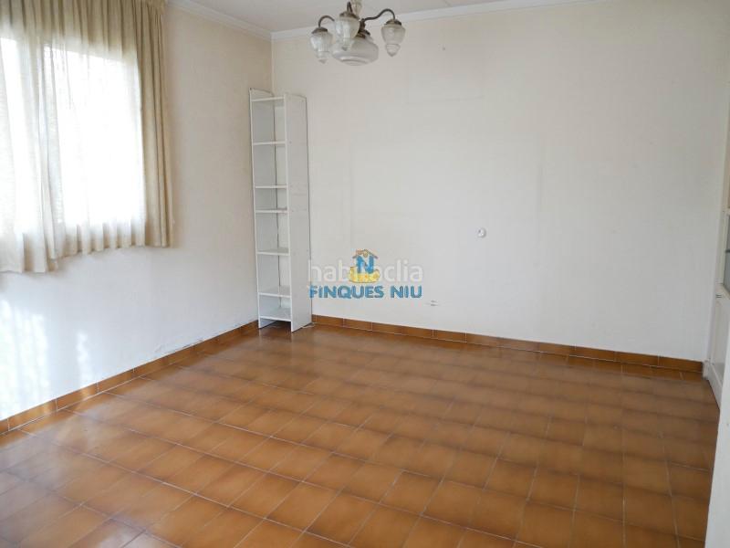 Foto 3a59ce26-991d-4b1c-b7b2-7f7f00ac7371. Xalet amb xemeneia aparcament a Maçanet de la Selva poble Maçanet de la Selva