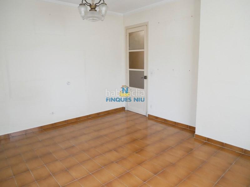 Foto 567f8791-8575-4583-8818-f0daecfb39e5. Xalet amb xemeneia aparcament a Maçanet de la Selva poble Maçanet de la Selva