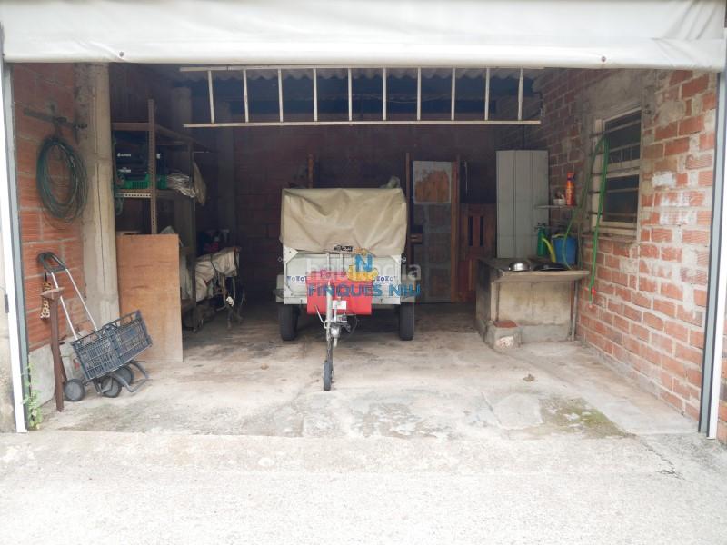 Foto 9f47c105-368f-46f6-80ba-91f4b0f86ddd. Xalet amb xemeneia aparcament a Maçanet de la Selva poble Maçanet de la Selva